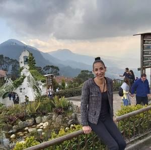 Meet your Posher, Myriam